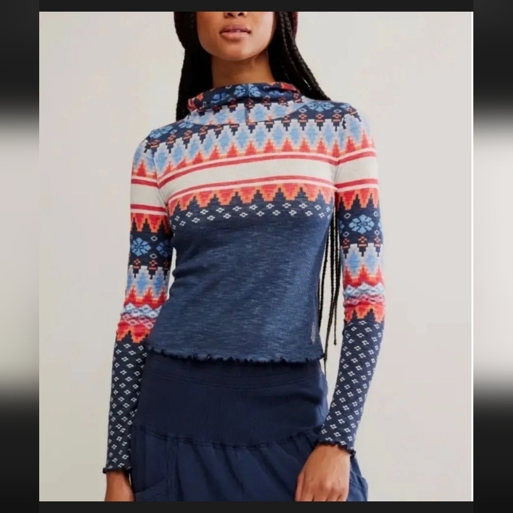 NWOT! FP Movement, Breathe Easy Printed Layer, Plaid Fair Isle Navy, Size Small